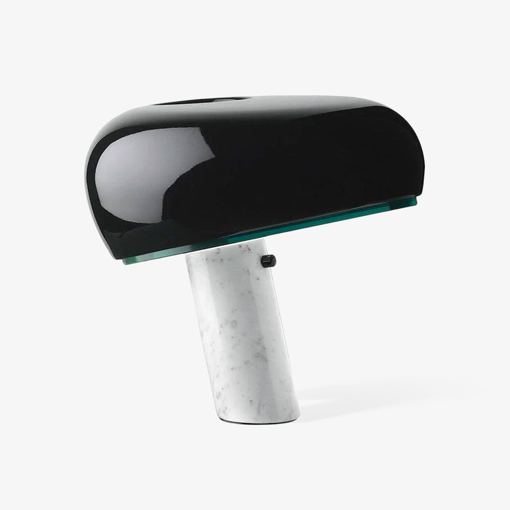 Verfijnde tafellamp van Carrara-marmer en metaal met modern LED-ontwerp