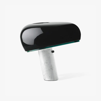 Verfijnde tafellamp van Carrara-marmer en metaal met modern LED-ontwerp