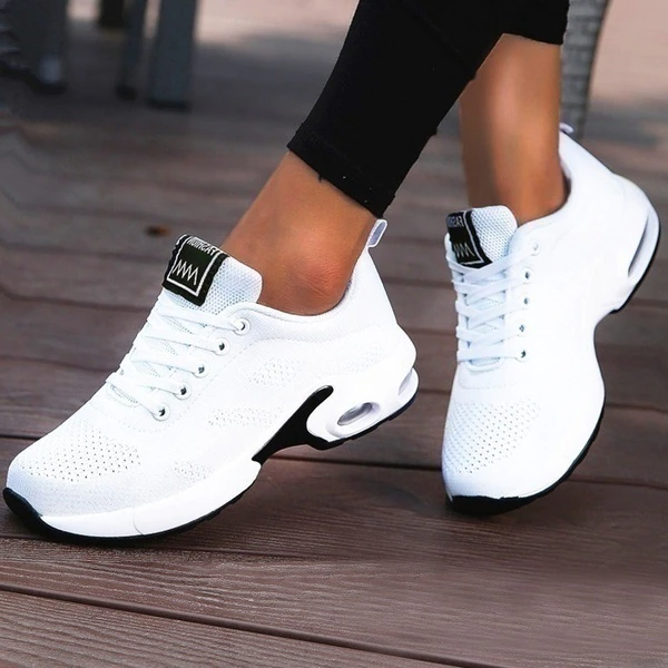 Comfortable Walking Sneakers – Pain Relief for an Easy and Pleasant Walk