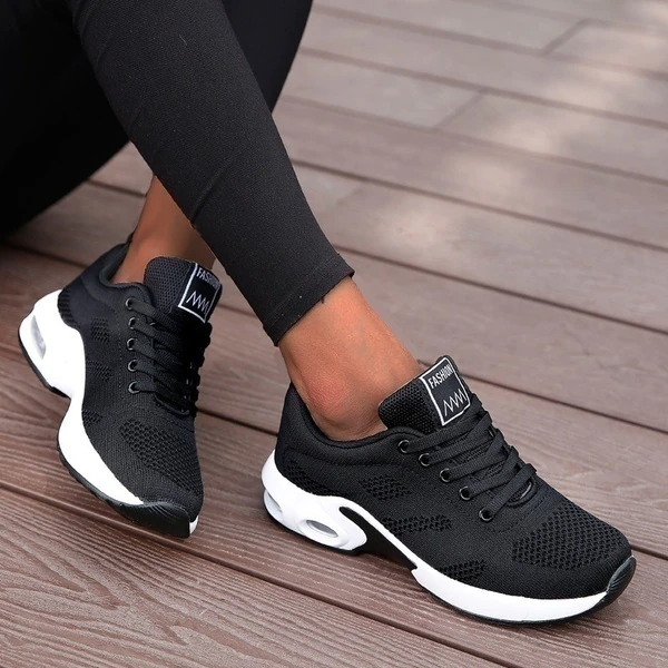 Comfortable Walking Sneakers – Pain Relief for an Easy and Pleasant Walk