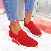 Slip-On Sneakers for Women with Velcro – Comfort and Elegance for Everyday Use