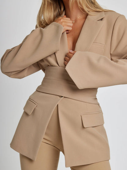 Blazer Femme Ajusté avec Ceinture – Élégance Chic et Polyvalente pour Toutes les Occasions