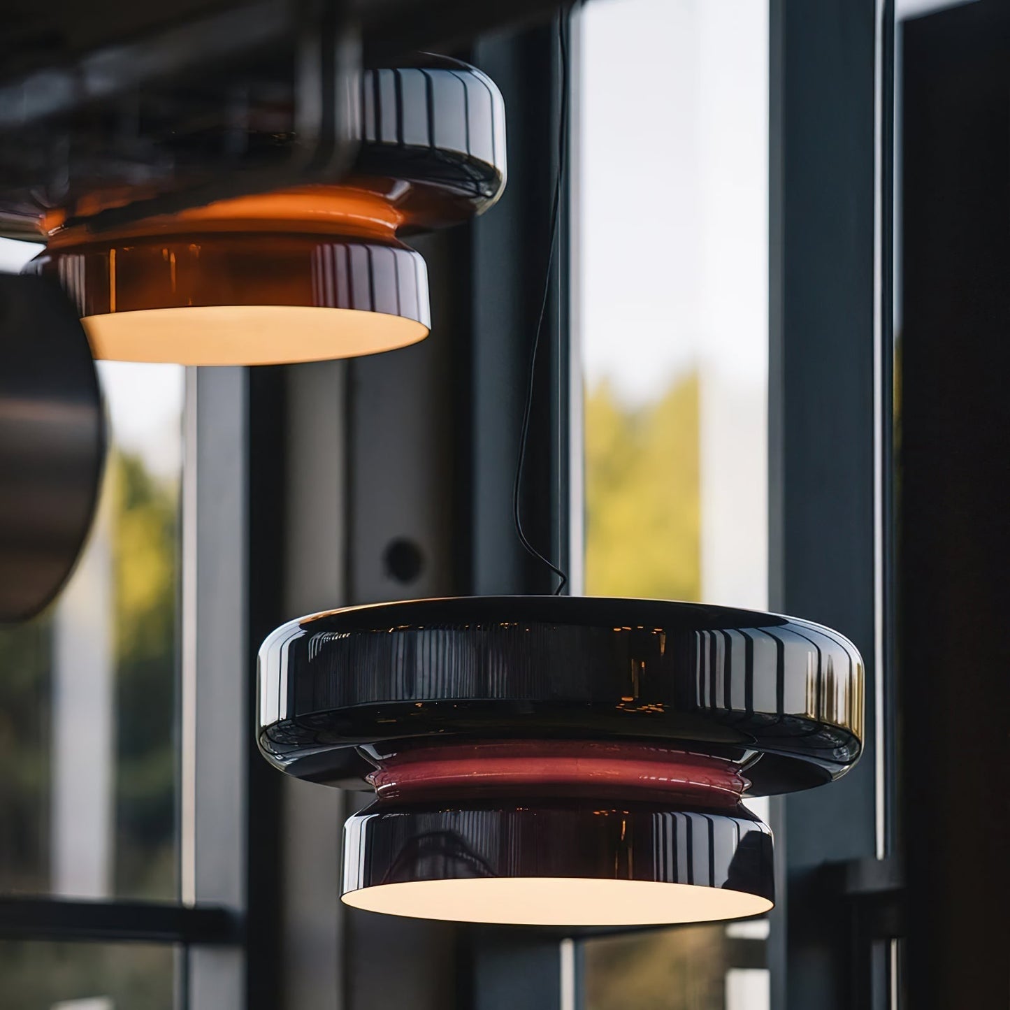 Superbe Suspension en Verre Soufflé Bohemia – Embrassez l'Élégance Organique avec Éclairage LED Intégré