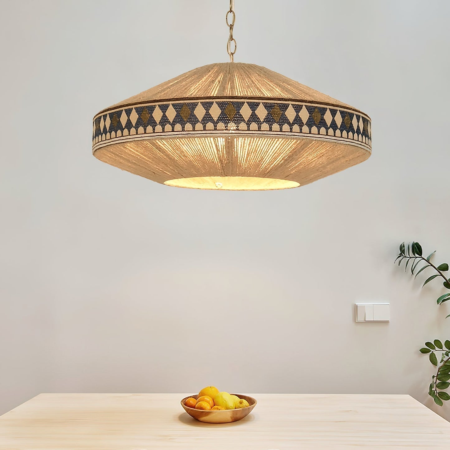 Lumineuse hängande lampa med bohemiska fransar – taklampa inspirerad av stammar med elegant stil och graciösa fransar