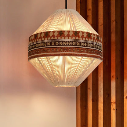 Lumineuse hängande lampa med bohemiska fransar – taklampa inspirerad av stammar med elegant stil och graciösa fransar