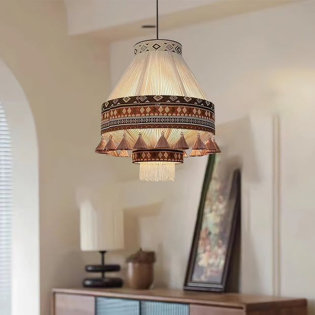Bright Bohemian Chic Fringe Pendant – Hanging Lamp Inspired by Tribes with Elegant Style and Graceful Fringes