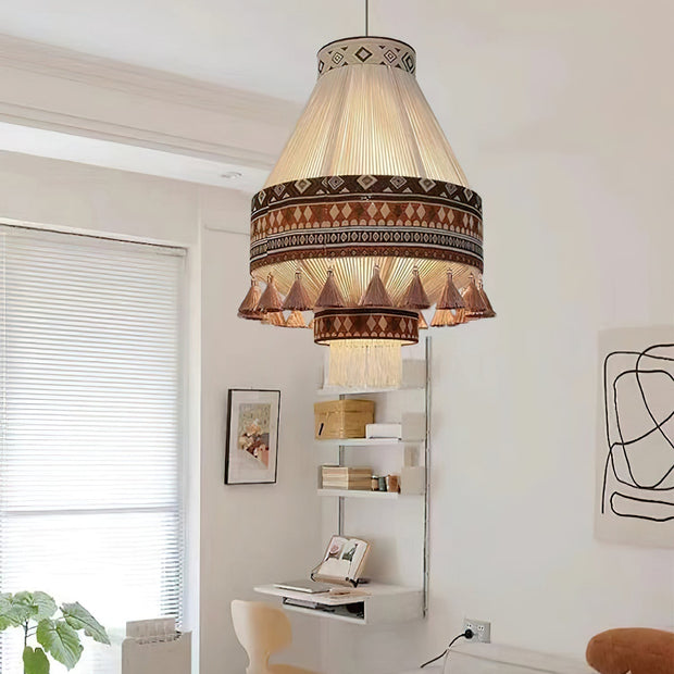 Bright Bohemian Chic Fringe Pendant – Hanging Lamp Inspired by Tribes with Elegant Style and Graceful Fringes