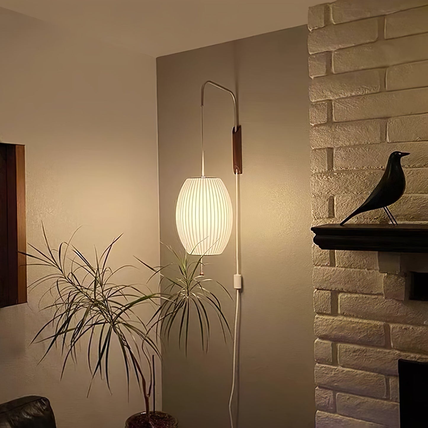 Vägglampa Nelson – Elegant modern design från 1950-talet med valnötsträ och metall