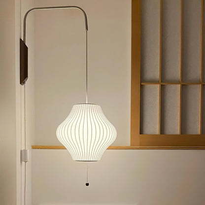 Vägglampa Nelson – Elegant modern design från 1950-talet med valnötsträ och metall