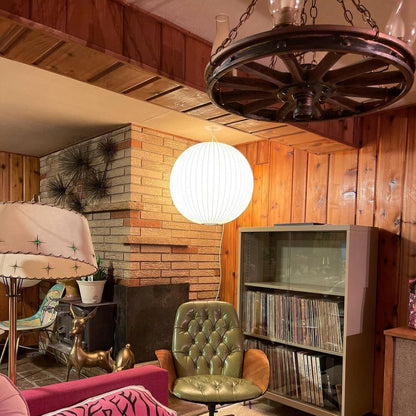 Nordische Chic Hangstoel – Elegant Hout- en Stalen Ontwerp Perfect voor Verfijnde Ruimtes