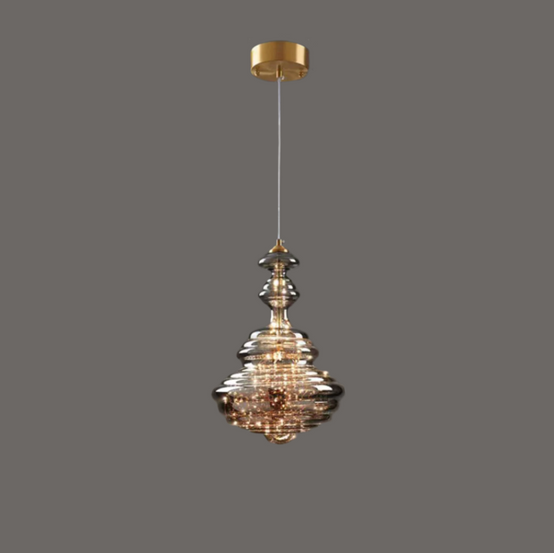 Elegant glass and brass pendant – Stylish lighting for your living room and kitchen