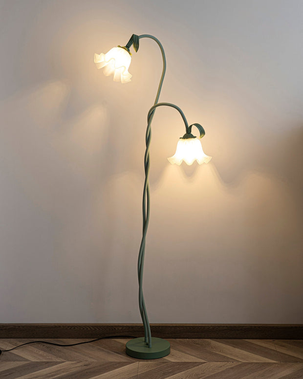Elegant Calla Lily Floor Lamp – A Touch of Sophistication for Your Space