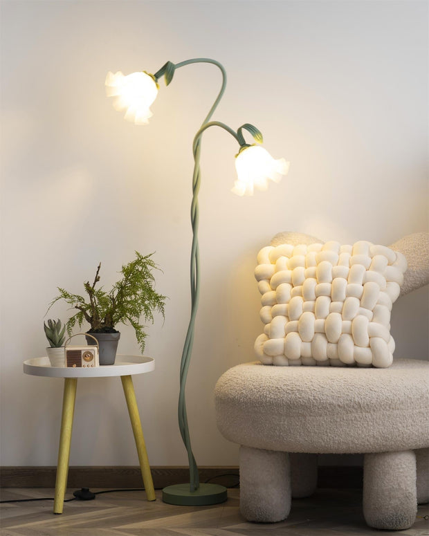 Elegant Calla Lily Floor Lamp – A Touch of Sophistication for Your Space