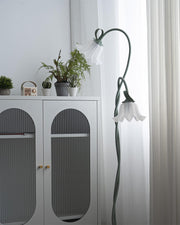 Elegant Calla Lily Floor Lamp – A Touch of Sophistication for Your Space