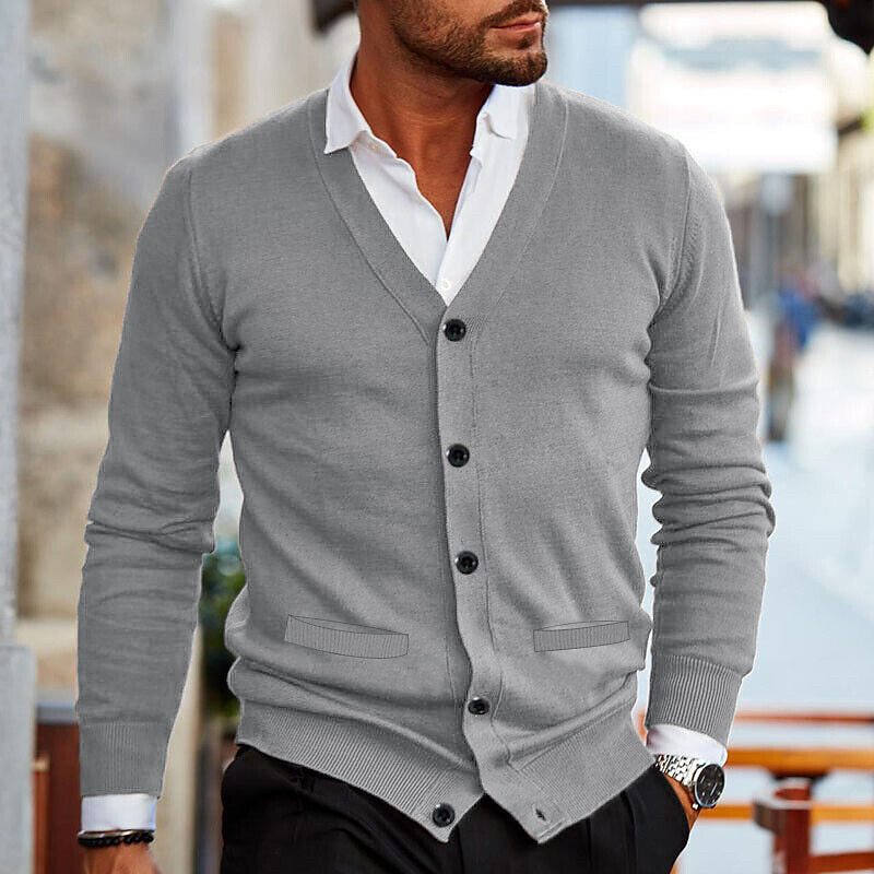 Cardigan Homme Élégant en Tissu Doux avec Col en V et Boutons – Idéal pour Tenues Décontractées et Formelles