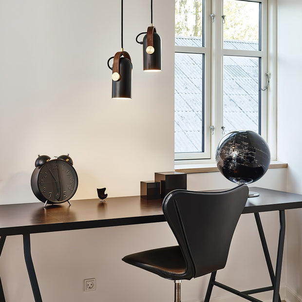 Industrial Pendant Light Karronade Nautical Charm – Elegant Metal Lamp for Your Living Room or Office