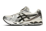 Men's Running Shoe in Beige Mesh with Silver Details - Comfort and Stability for Running and Daily Use