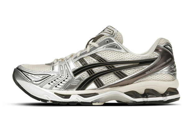 Men's Running Shoe in Beige Mesh with Silver Details - Comfort and Stability for Running and Daily Use