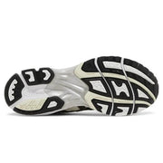 Men's Running Shoe in Beige Mesh with Silver Details - Comfort and Stability for Running and Daily Use