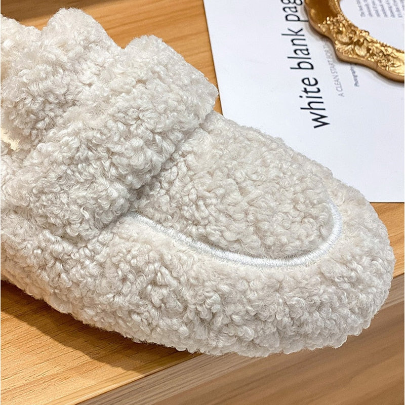 Chaussures en Peluche Azida - Confort Exceptionnel et Élégance Chic pour la Maison