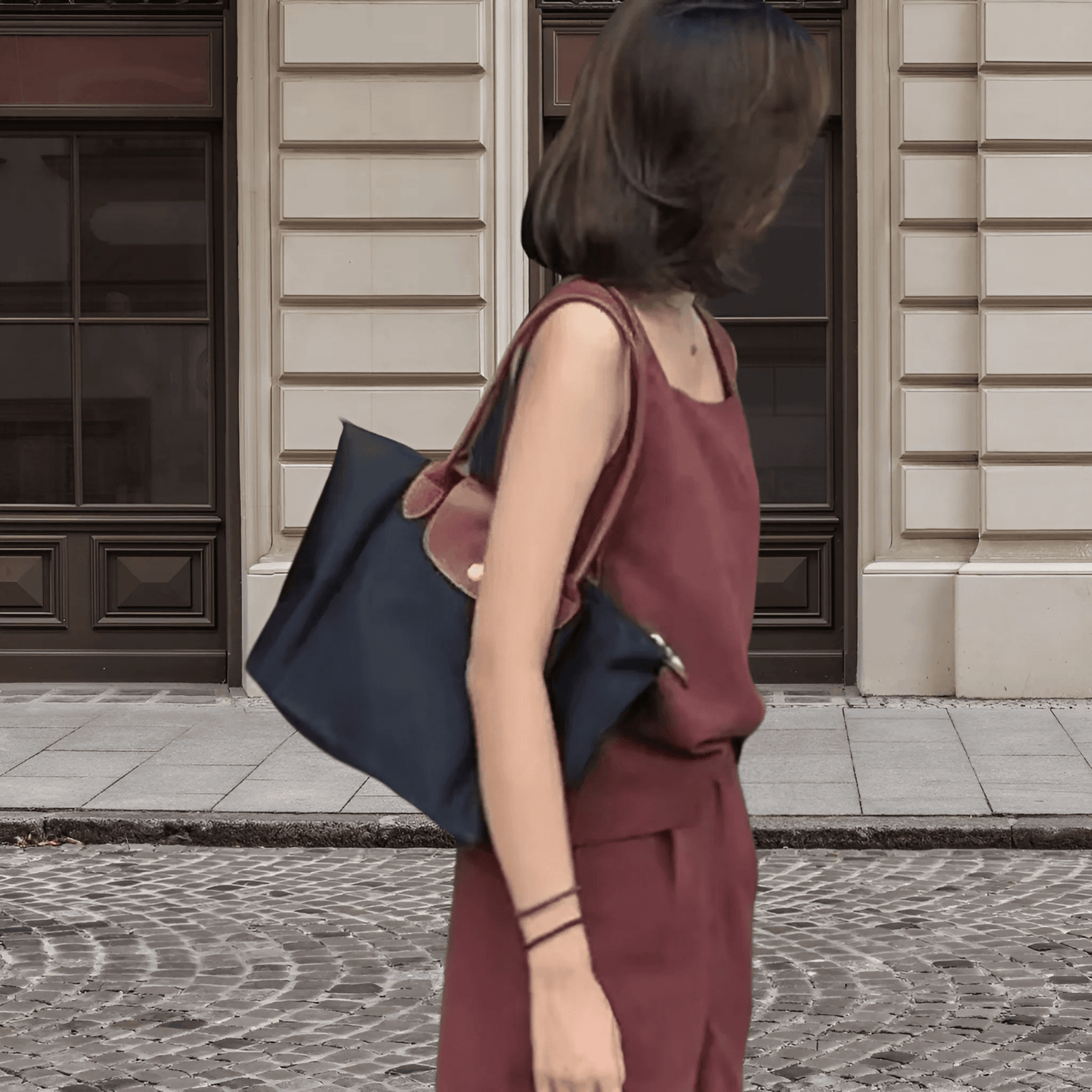 Sac à bandoulière Oxford élégant – Avec des détails en simili cuir raffinés