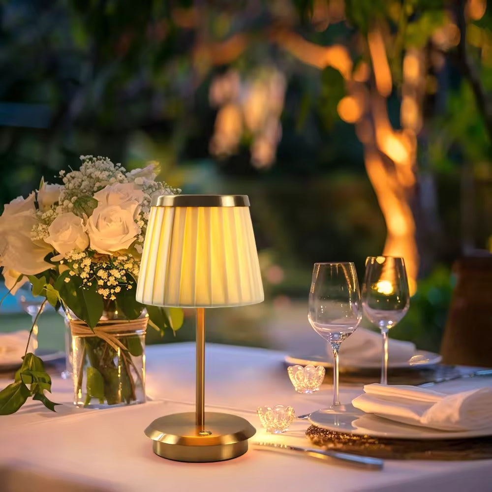 Lampe de table à LED à contrôle tactile sophistiqué - Une élégance intemporelle pour votre espace