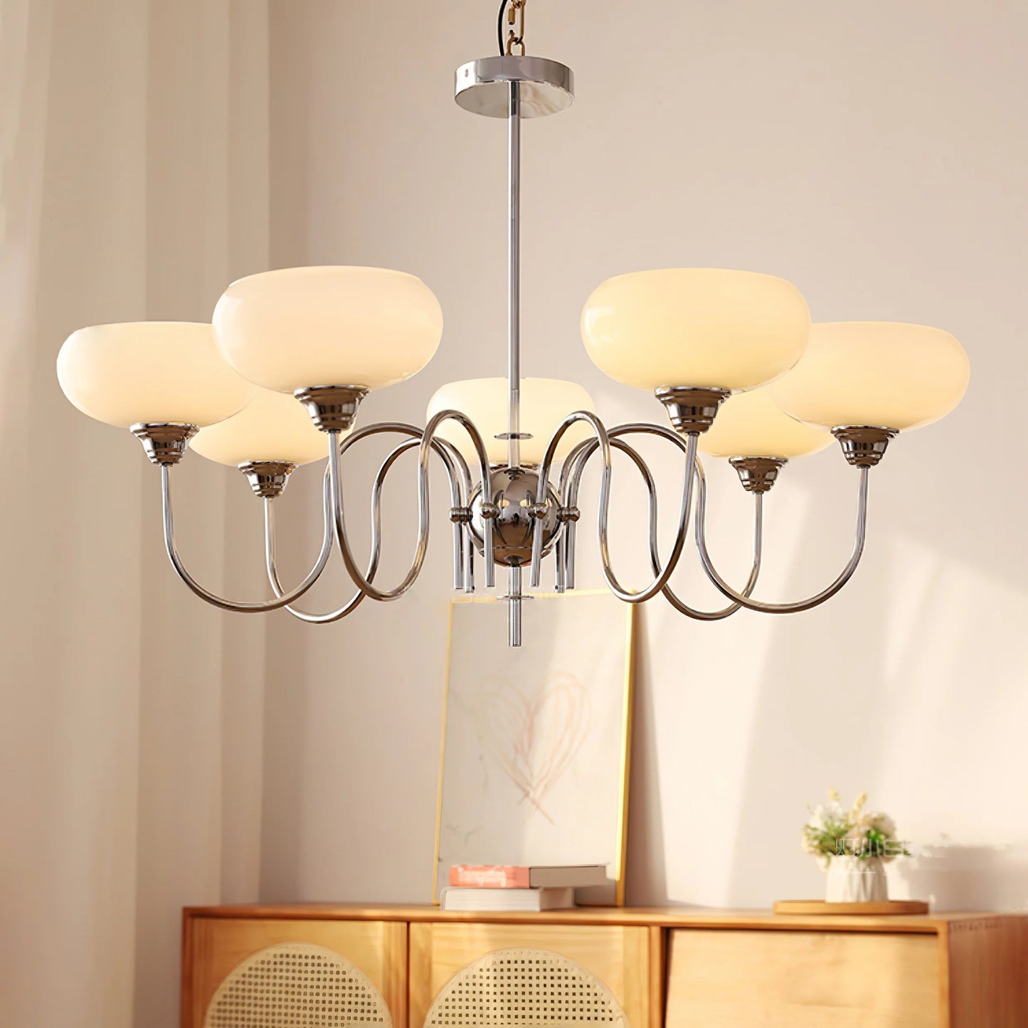 Exquisite glass and metal chandelier – Elevate your space with timeless sophistication