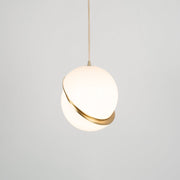 Crescent moon-shaped LED chandelier – Contemporary chic in acrylic and brass finish