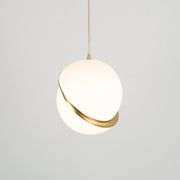 Crescent moon-shaped LED chandelier – Contemporary chic in acrylic and brass finish