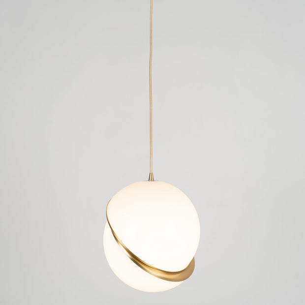 Crescent moon-shaped LED chandelier – Contemporary chic in acrylic and brass finish