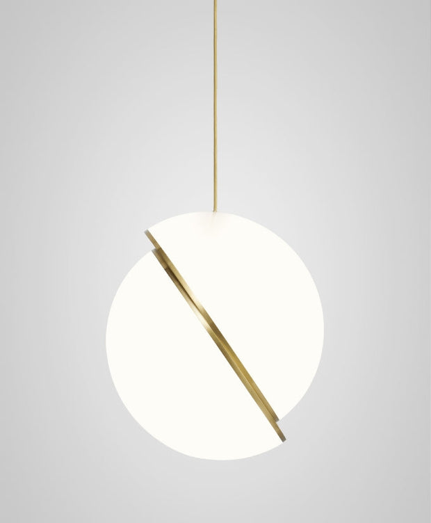 Crescent moon-shaped LED chandelier – Contemporary chic in acrylic and brass finish