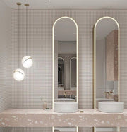 Crescent moon-shaped LED chandelier – Contemporary chic in acrylic and brass finish