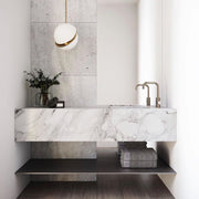 Crescent moon-shaped LED chandelier – Contemporary chic in acrylic and brass finish