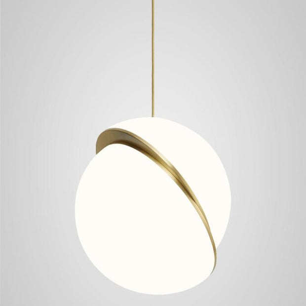 Crescent moon-shaped LED chandelier – Contemporary chic in acrylic and brass finish