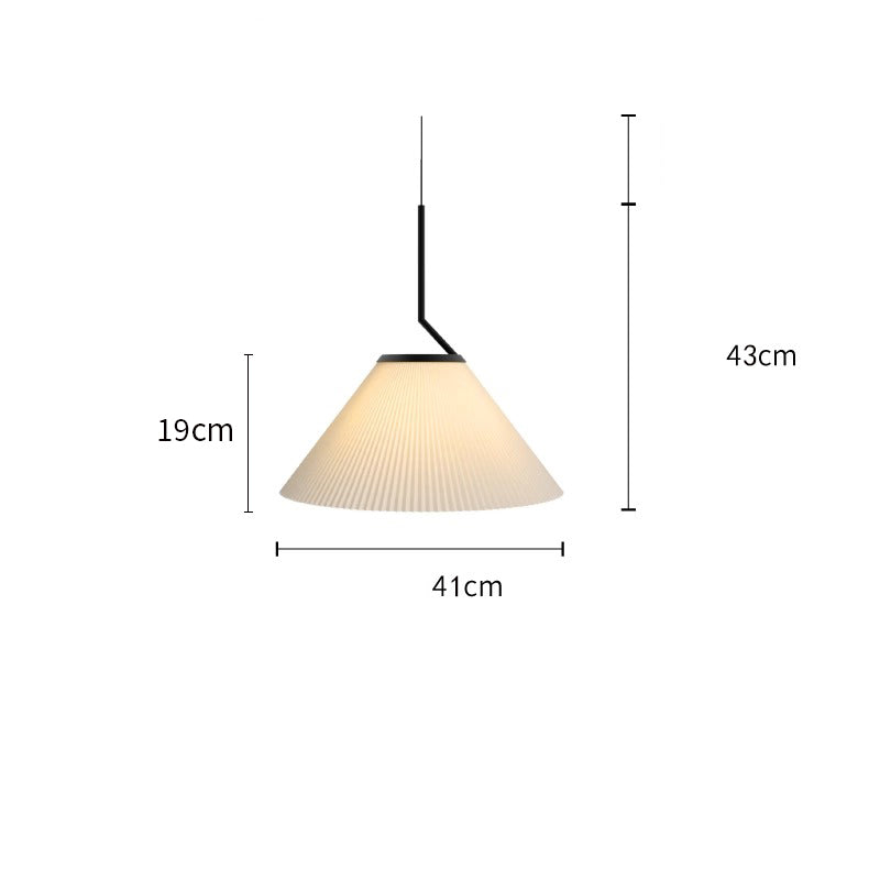 Élégance scandinave : Suspension LED en tissu crème avec design plissé nordique
