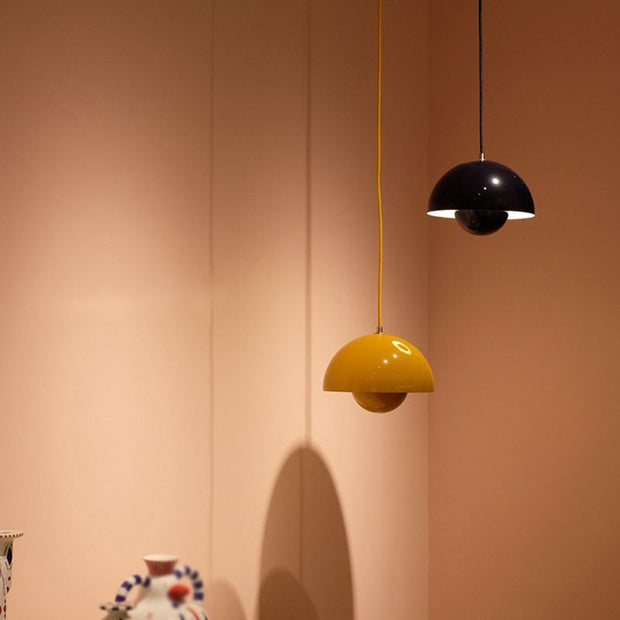 AuroraGlo V2 Pendant Light - Elegant LED Lamp with a Flower Pot Design and Chic Scandinavian Elegance