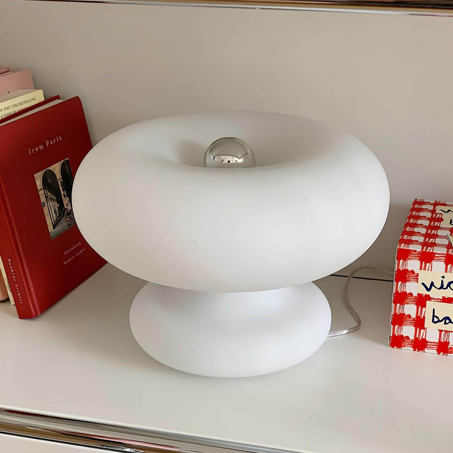 Lampe de table en forme de donut charmante – Éclat ambiant douillet avec un design distinctif