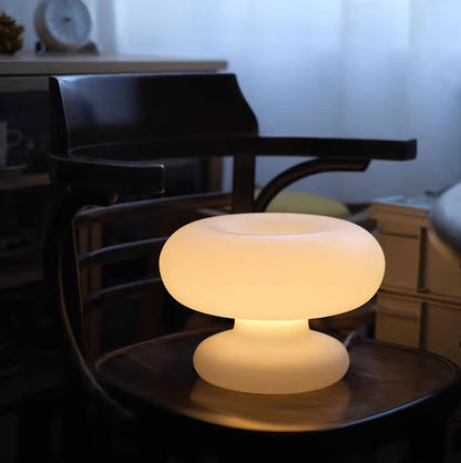 Lampe de table en forme de donut charmante – Éclat ambiant douillet avec un design distinctif