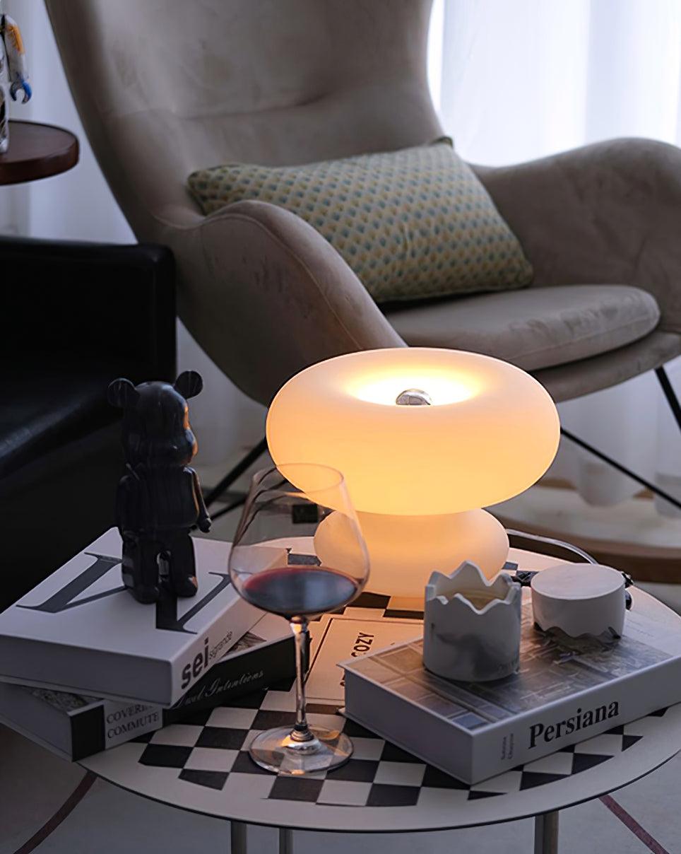 Lampe de table en forme de donut charmante – Éclat ambiant douillet avec un design distinctif