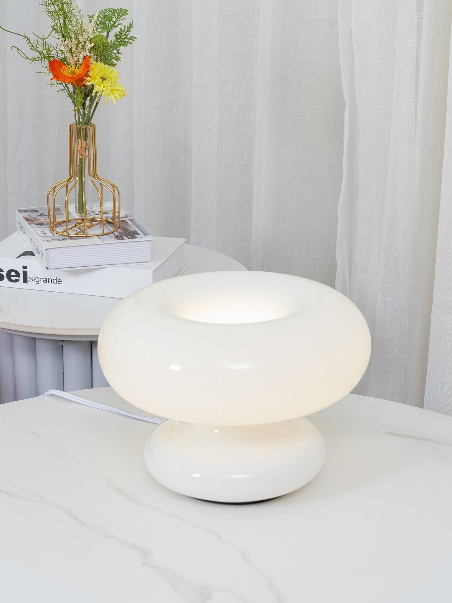 Lampe de table en forme de donut charmante – Éclat ambiant douillet avec un design distinctif