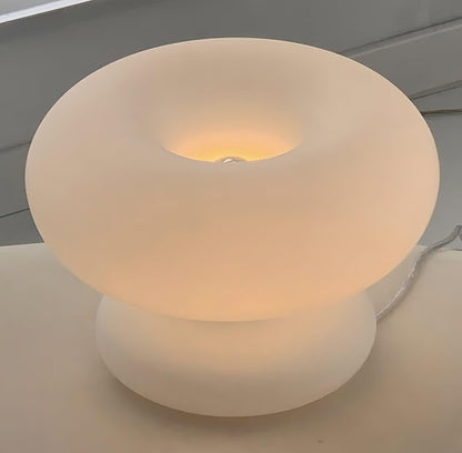Lampe de table en forme de donut charmante – Éclat ambiant douillet avec un design distinctif