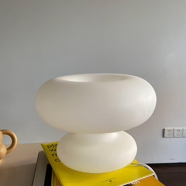 Charming donut-shaped table lamp – Cozy ambient glow with a distinctive design