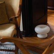 Charming donut-shaped table lamp – Cozy ambient glow with a distinctive design