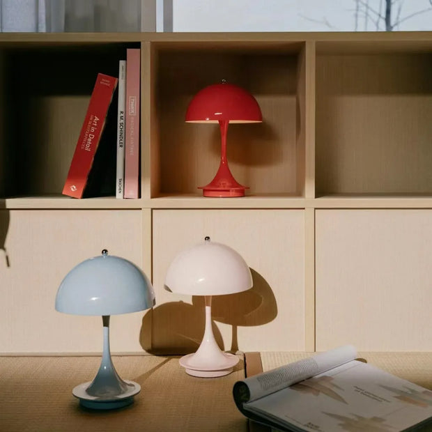 ÉclatAura™ Luxe Table Lamp – Exquisite Sophistication and Enchanting Illumination