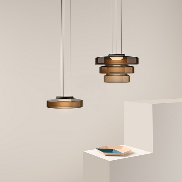 Superb glass pendant lamp in the shape of a moon – Chic and versatile indoor lighting