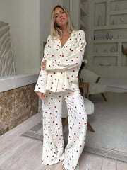 Ensemble de Pyjama Femme Coton Doux – Design Tendance Motif Cœur Multicolore, Tissu Respirant, Confort Maximal