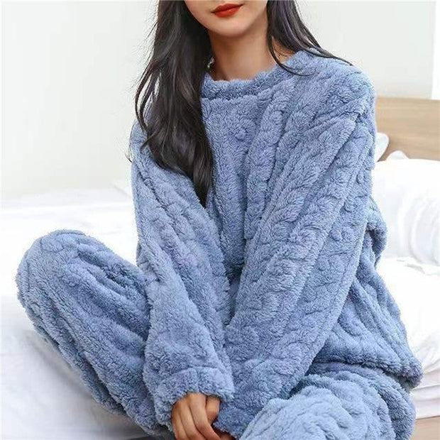 Fleece Pajama Set – Cozy Comfort and Warmth for Snuggly Nights