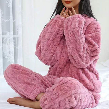 Fleece Pyjama Set – Gezellig Comfort en Warmte voor Knusse Nachten