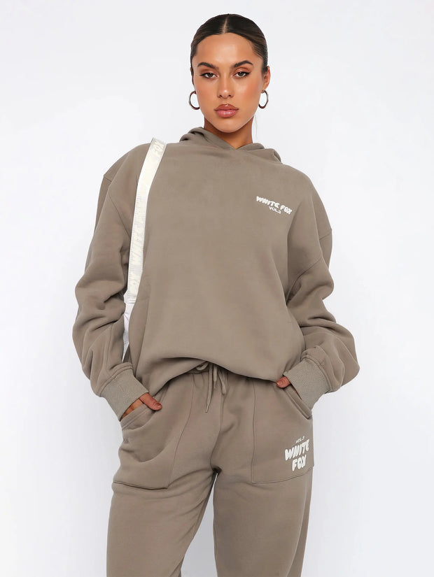 Oversized Cotton Tracksuit Set for Women – Spacious Hoodie and Trendy Joggers, Comfort and Casual Elegance