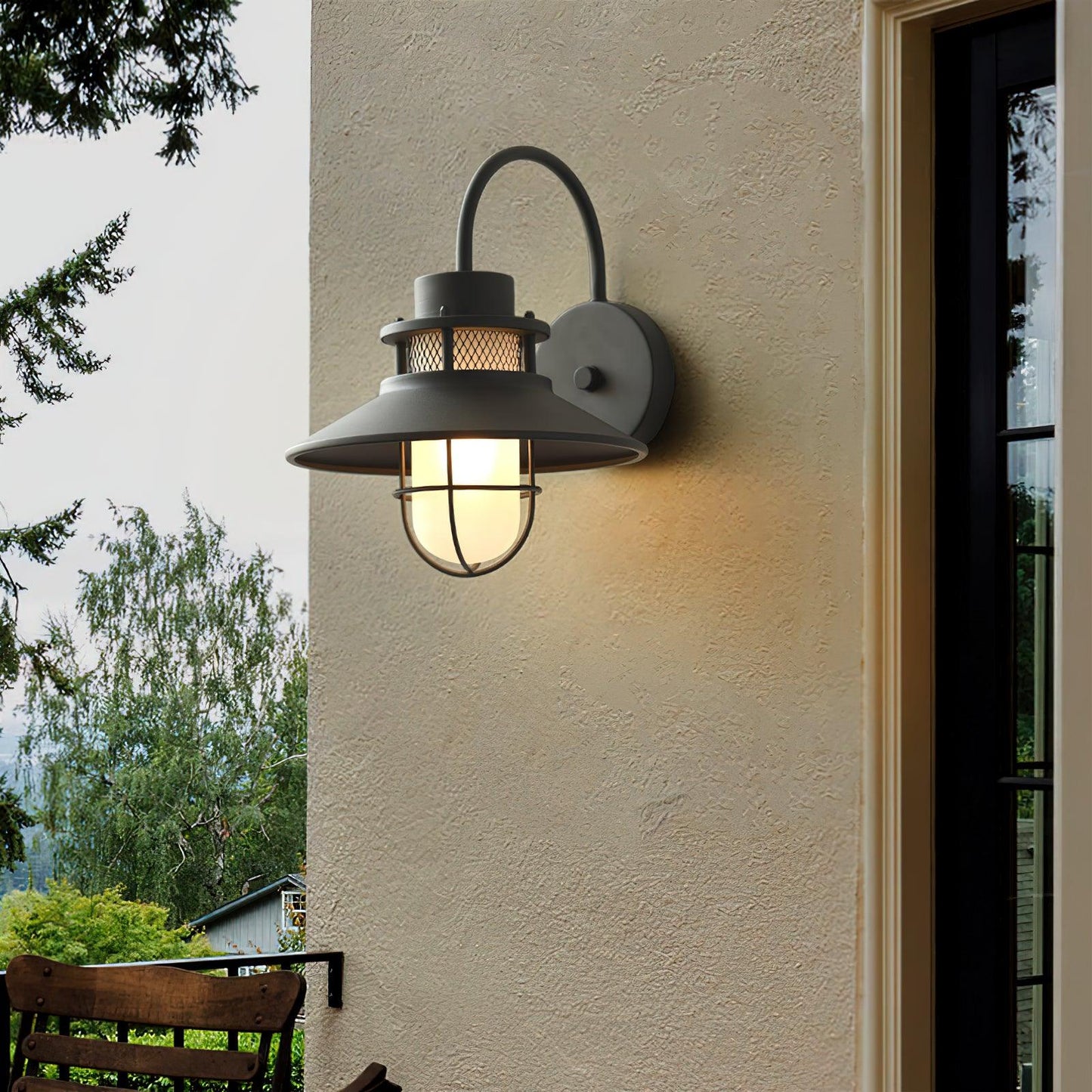 Lampe LED industrielle tout temps Felix – Parfaitement conçue pour vos besoins d'éclairage de terrasse et de jardin